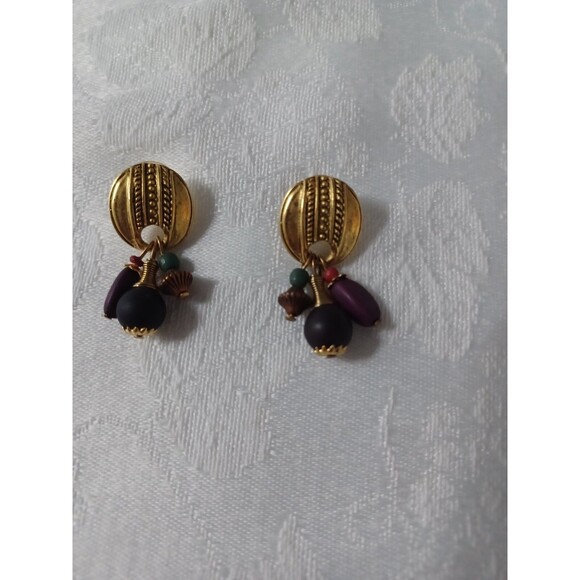 LOT OF BLACK, GOLD TONE NECKLACES, EARRINGS UNBRANDED 11 PIECES - Picture 12 of 16